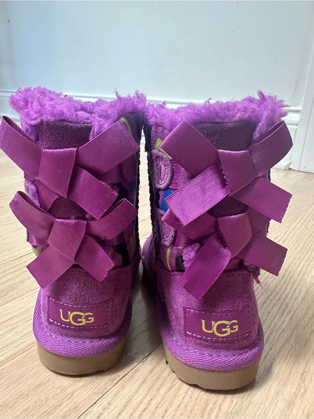 UGG Toddler Boots Sz 7 - Picture 1 of 7